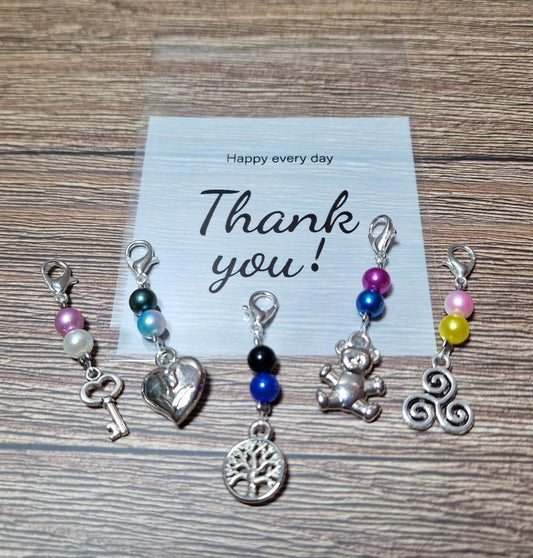 Handgemachte Maschenmarkierer – 5er Set im liebevollen Zufalls-Mix